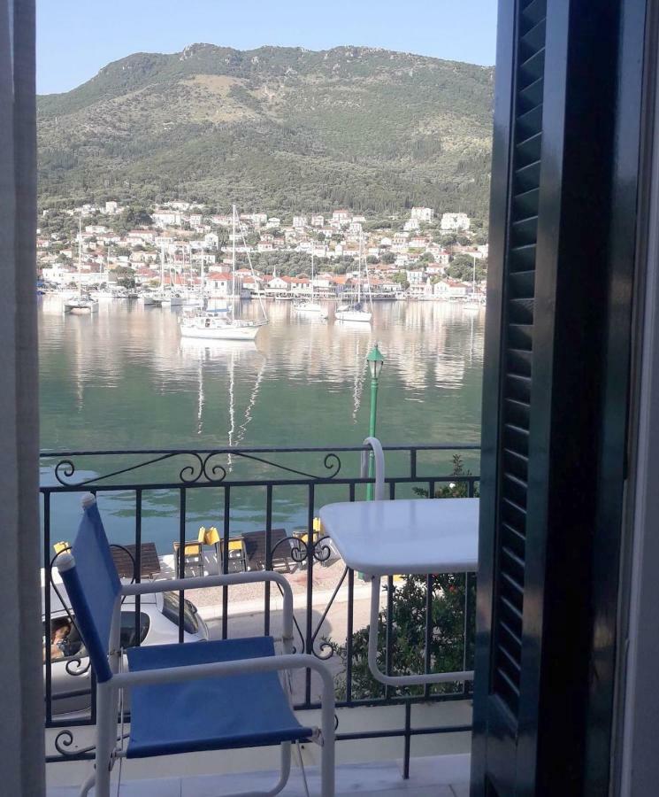 Para Thin Alos Apartment Vathy  Buitenkant foto