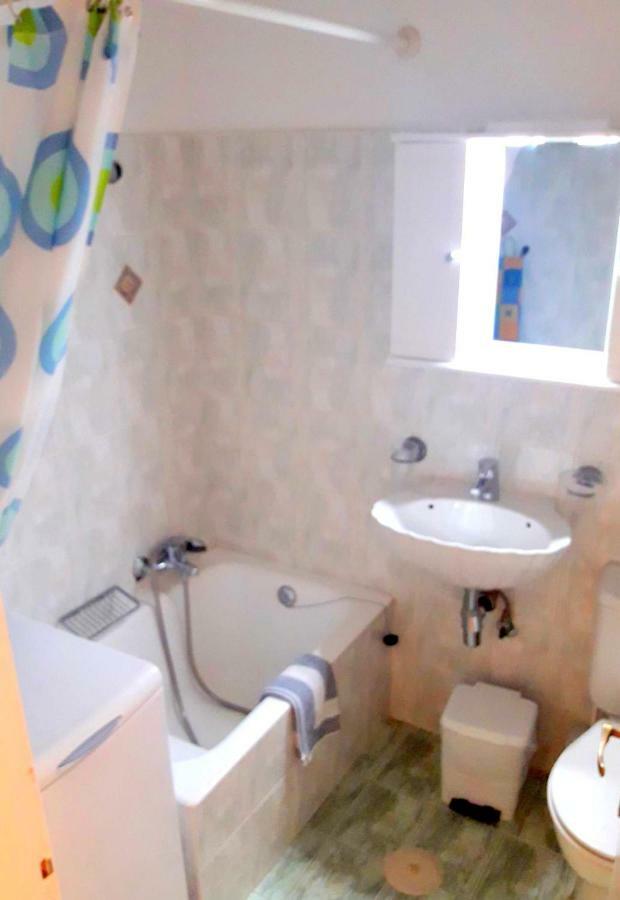 Para Thin Alos Apartment Vathy  Buitenkant foto