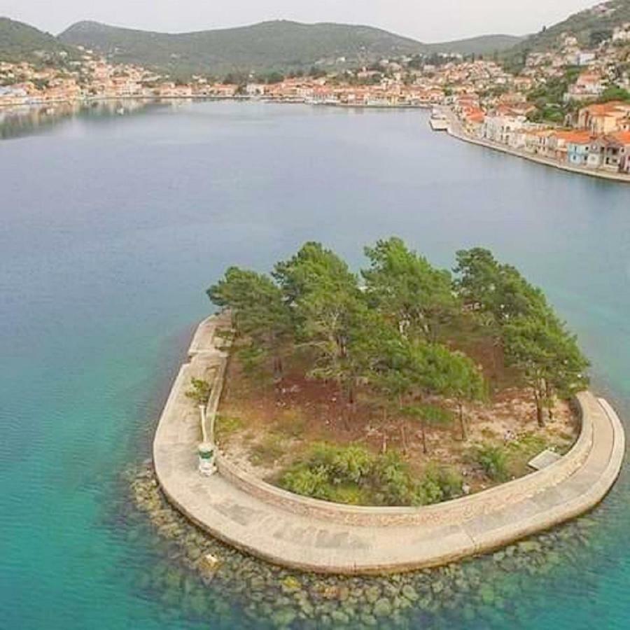 Para Thin Alos Apartment Vathy  Buitenkant foto