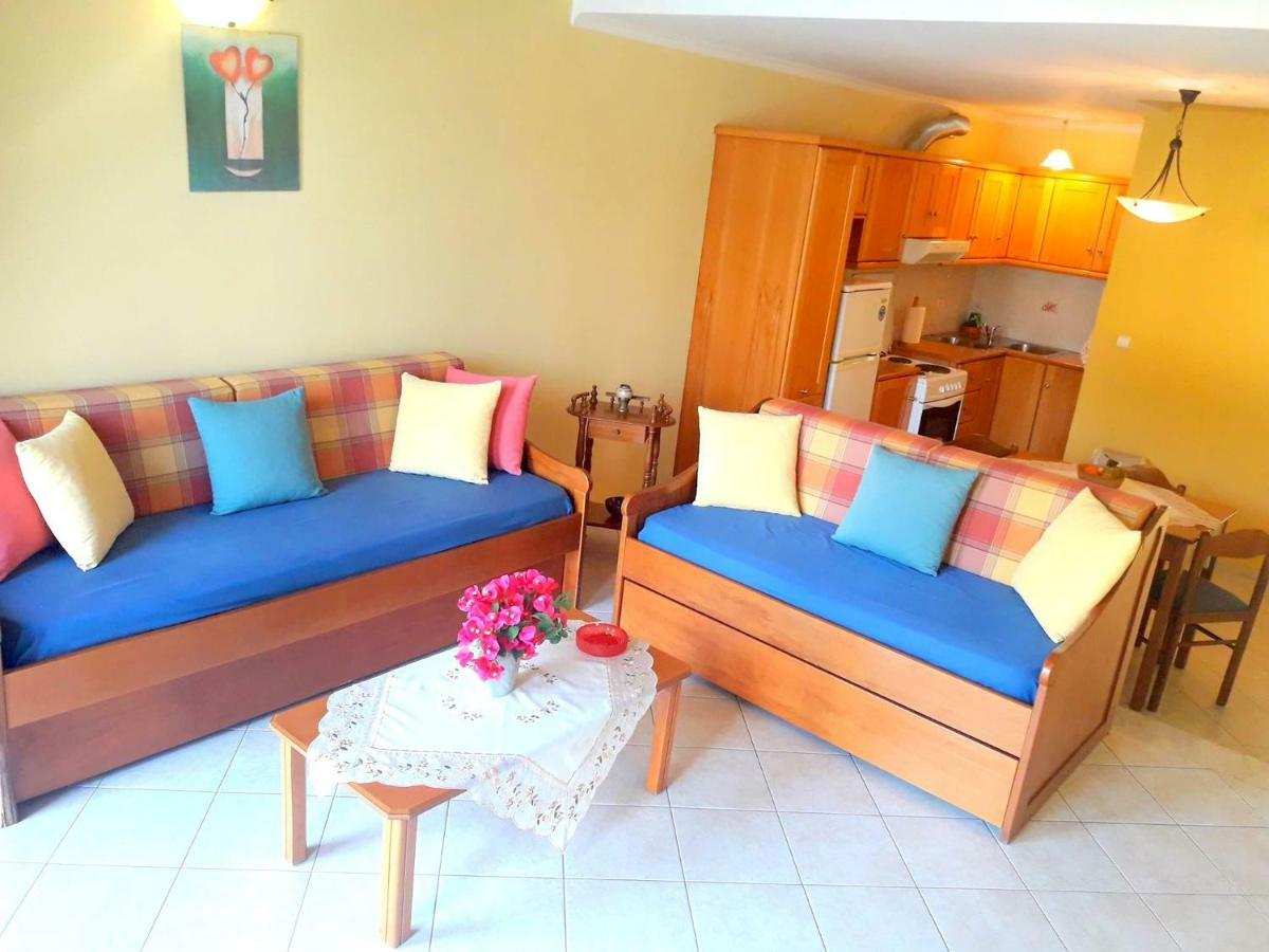 Para Thin Alos Apartment Vathy  Buitenkant foto